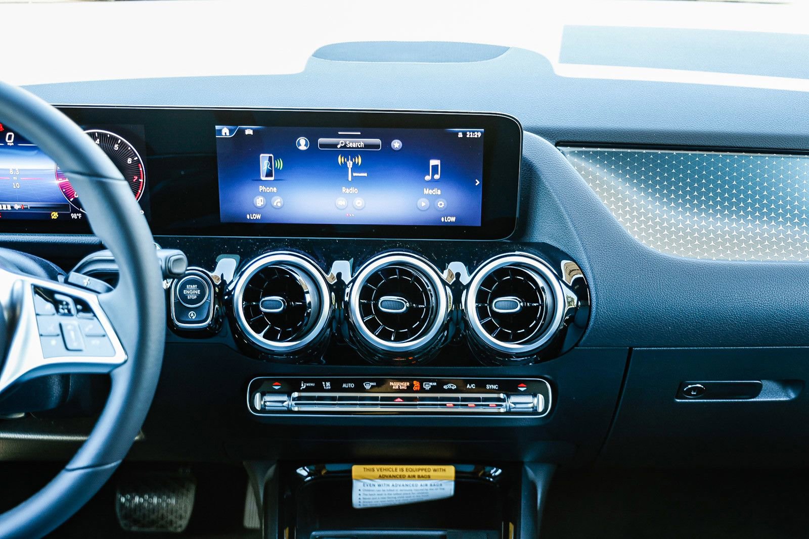 New 2026 Mercedes-Benz GLA 250 image 11