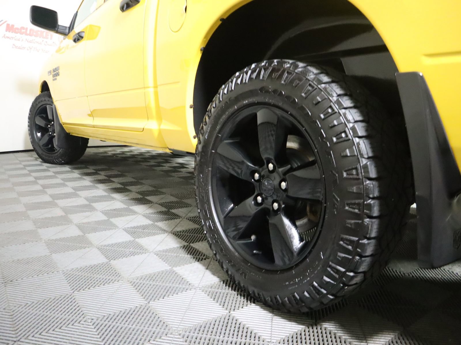 Used 2019 RAM 1500 Express w/ Wheel & Sound Group AWD/4WD image 9