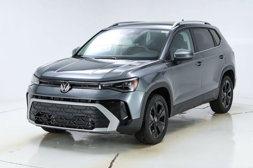 New 2026 Volkswagen Taos SE image 1