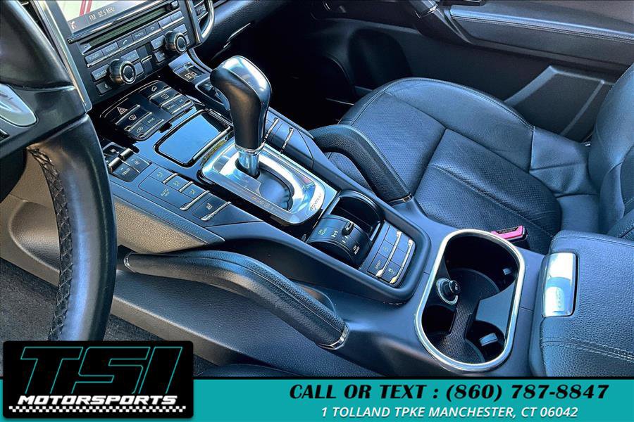 Used 2014 Porsche Cayenne Platinum Edition image 15