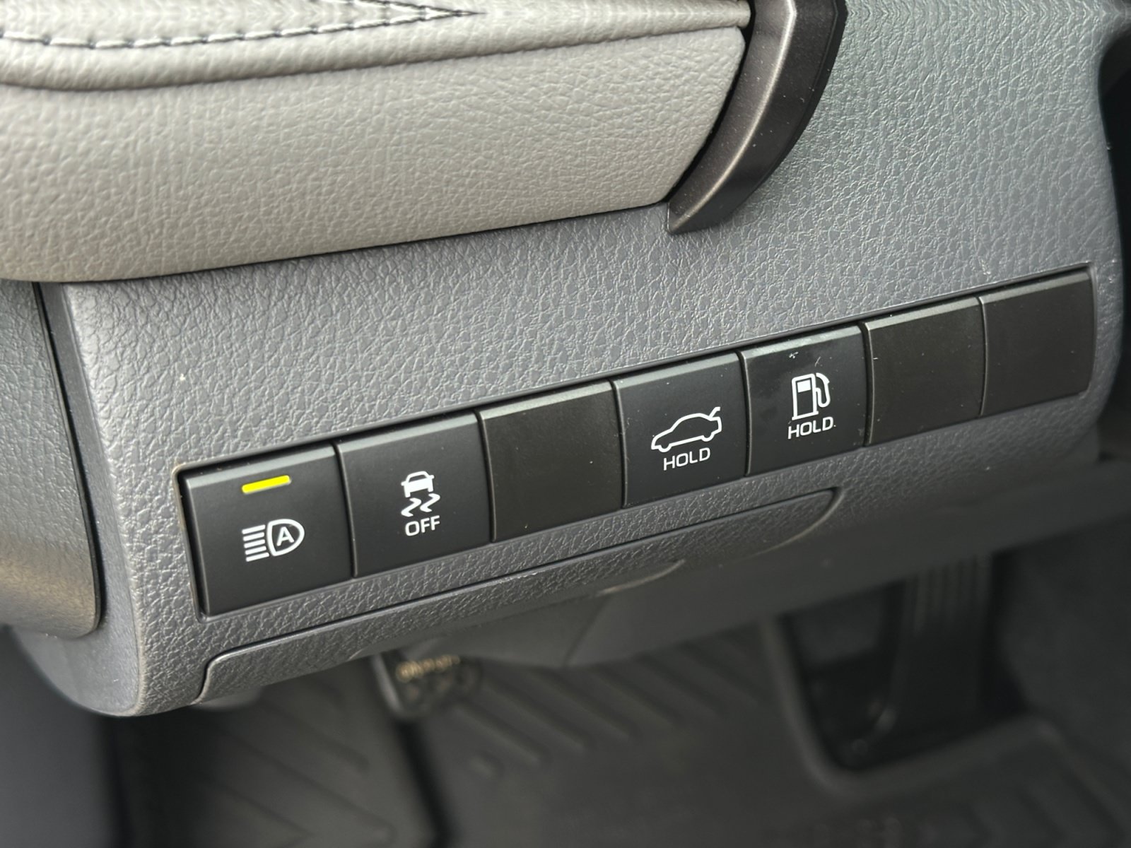 Used 2024 Toyota Camry LE w/ Convenience Package FWD image 22