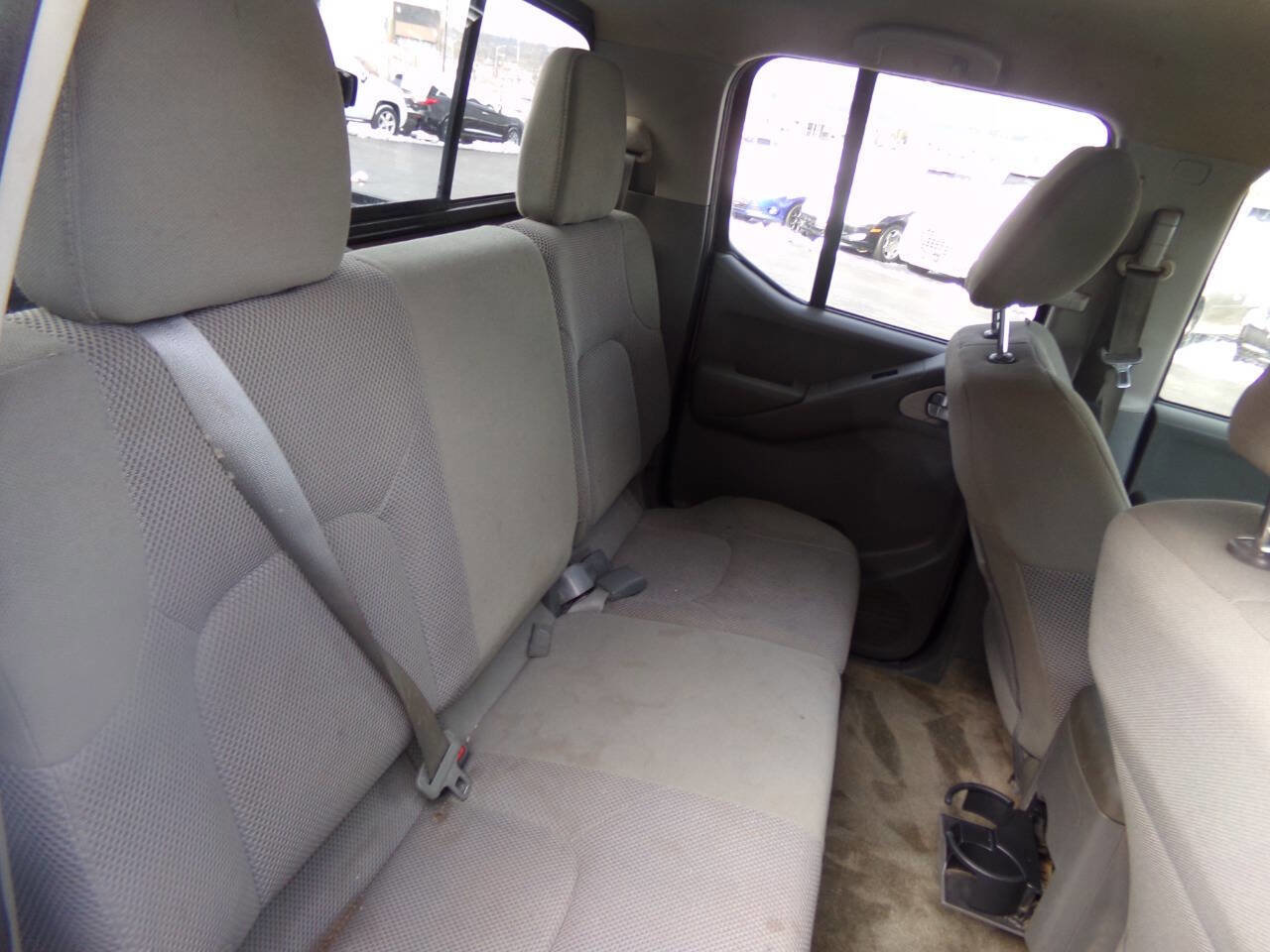 Used 2018 Nissan Frontier SV image 20