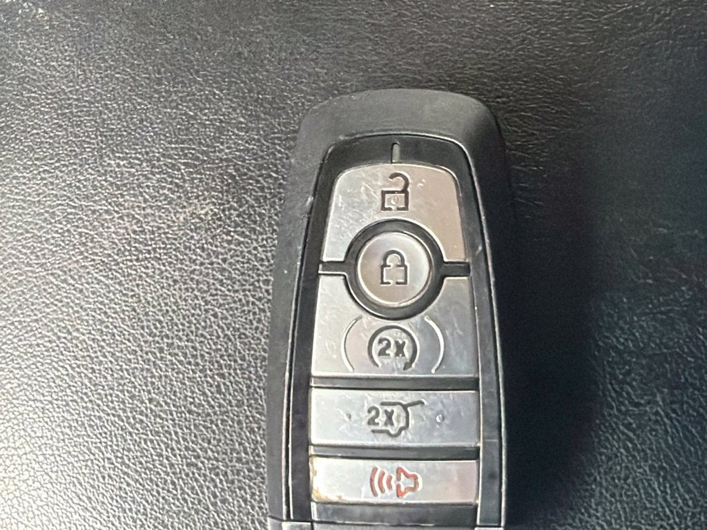 Used 2023 Ford Edge SEL AWD/4WD image 28