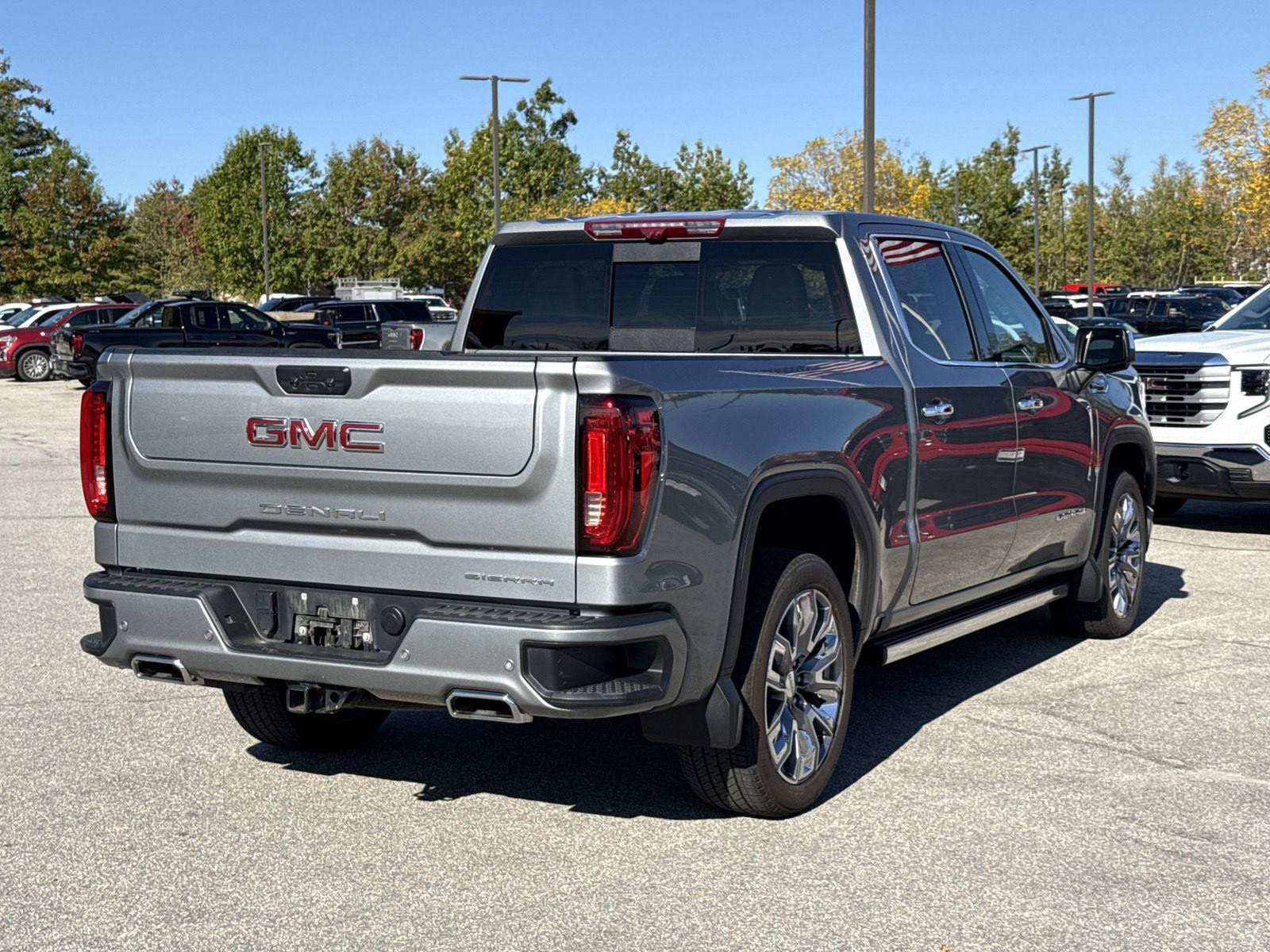 Used 2024 GMC Sierra 1500 Denali w/ Denali Reserve Package AWD/4WD image 8