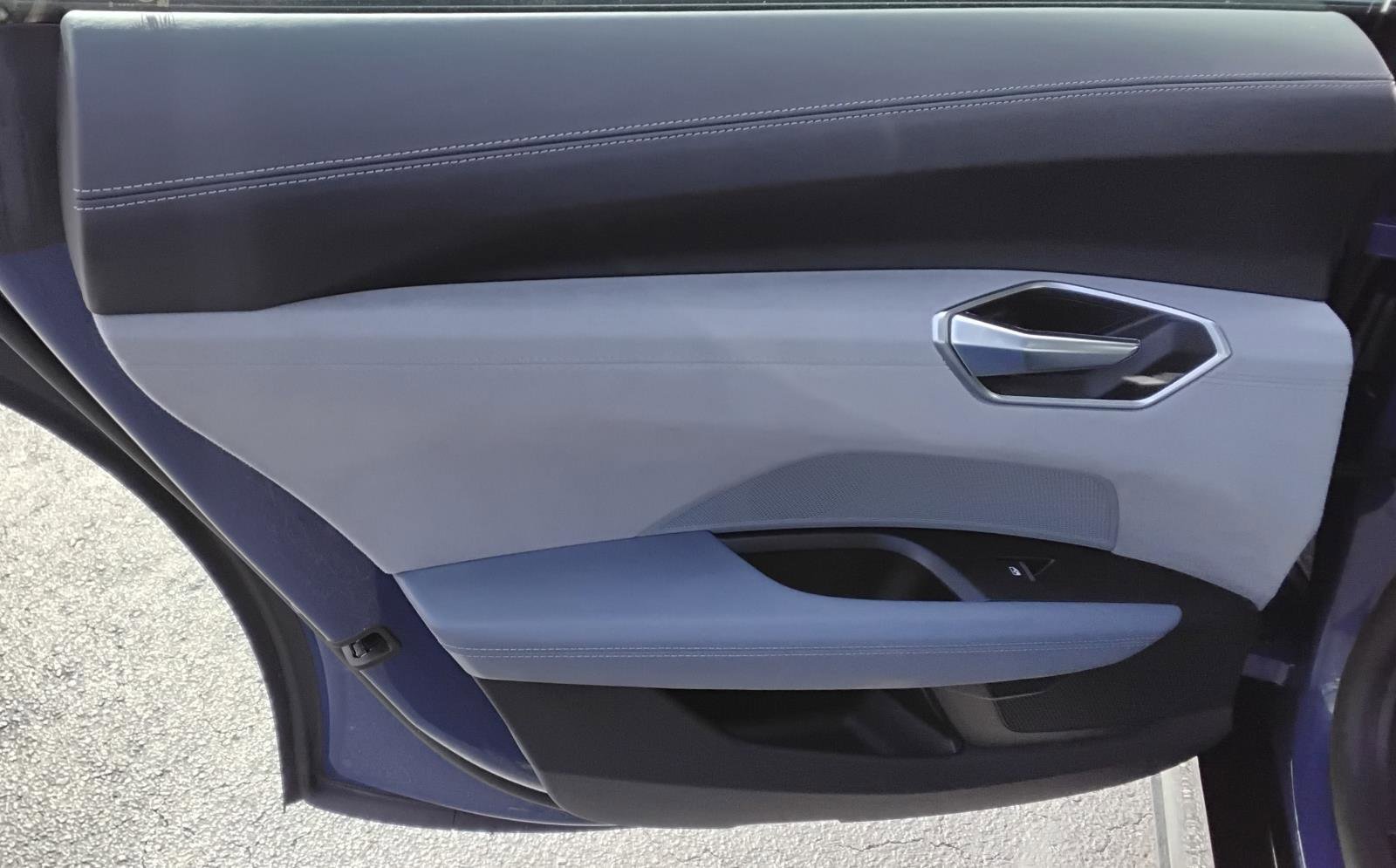 Used 2022 Audi e-tron GT Premium Plus w/ Performance Package image 19