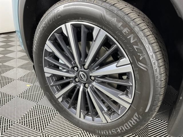 New 2026 Nissan Pathfinder Platinum FWD image 13