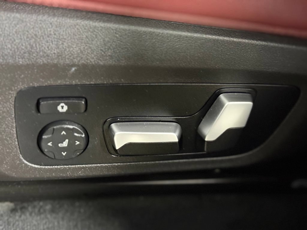 Used 2020 BMW X4 xDrive30i AWD/4WD image 21