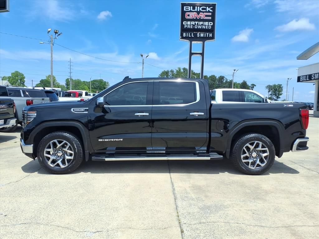 Used 2024 GMC Sierra 1500 SLT w/ SLT Premium Package AWD/4WD image 4