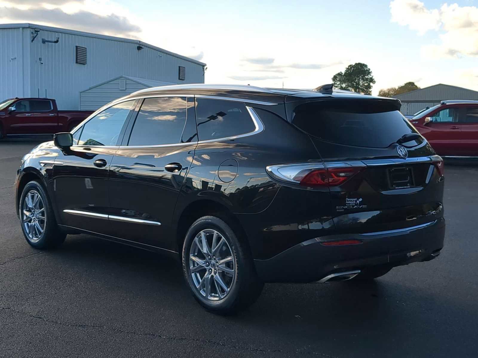 Used 2023 Buick Enclave Essence w/ Experience Buick Package image 6