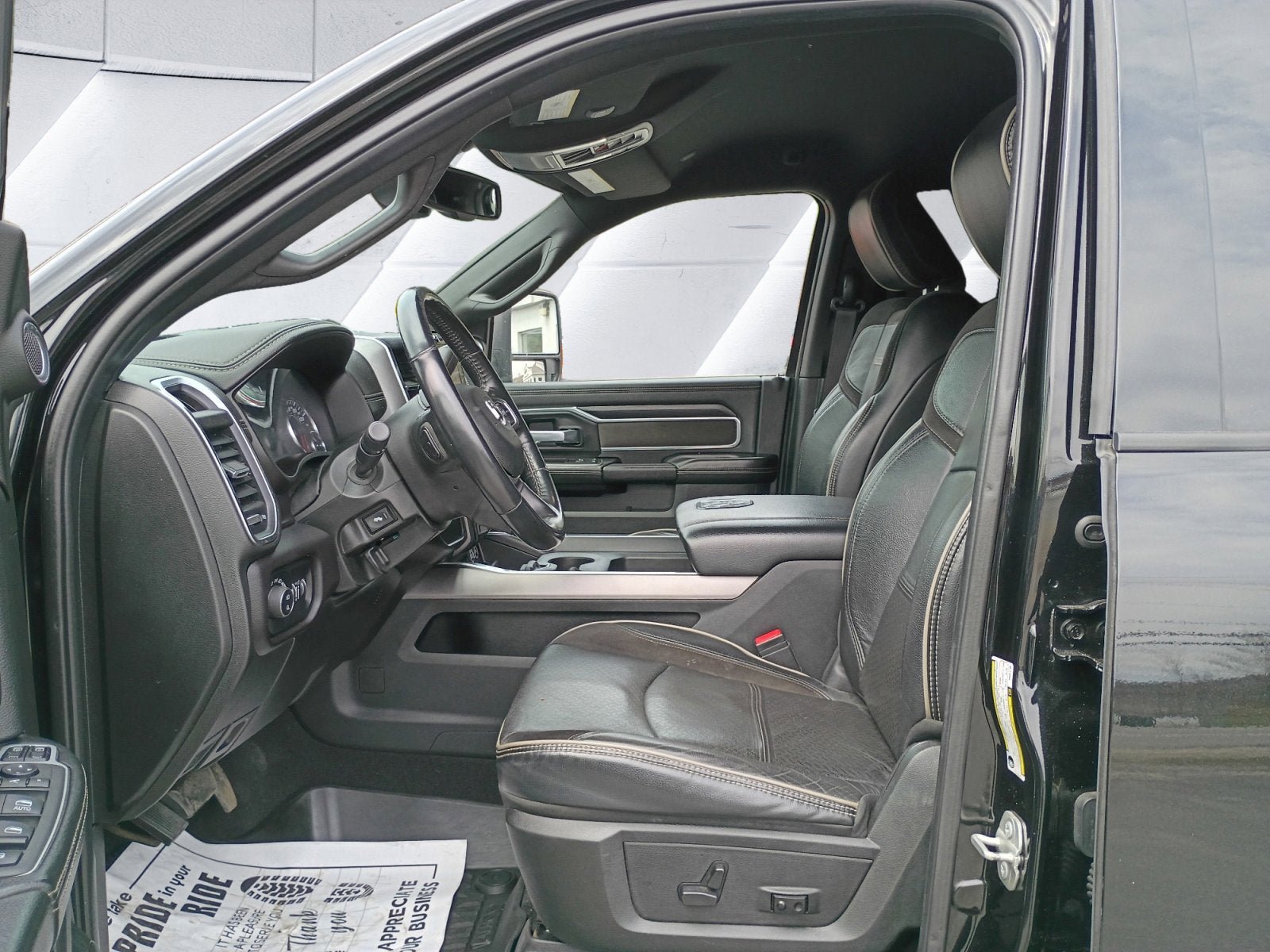 Used 2023 RAM 3500 Laramie AWD/4WD image 10