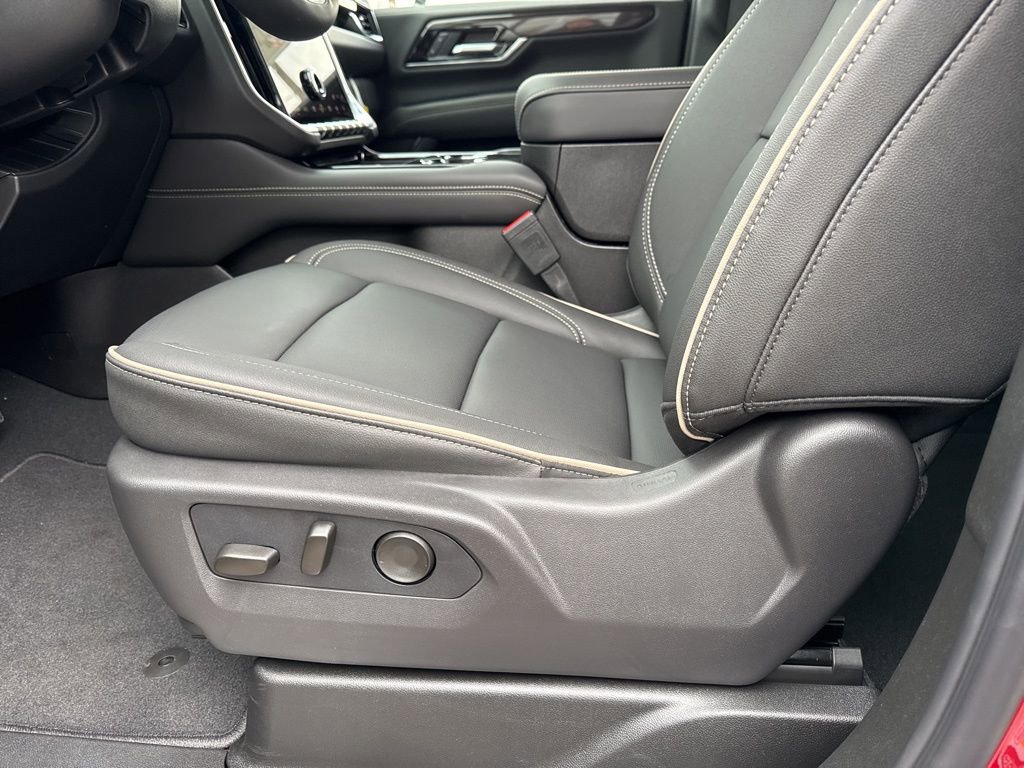 New 2026 GMC Yukon XL Elevation image 19