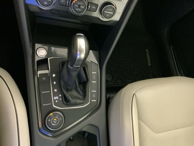Used 2019 Volkswagen Tiguan SEL Premium w/ 3rd Row Seat Package image 25