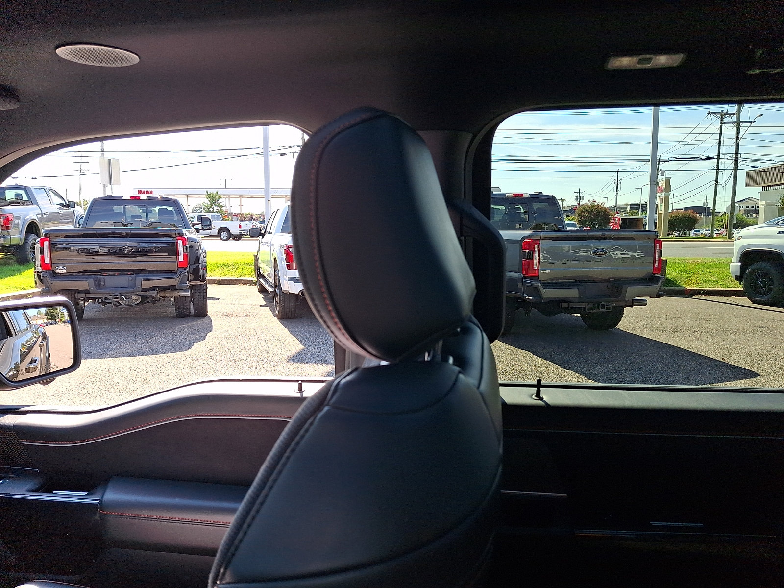Used 2025 Ford F150 Raptor w/ Equipment Group 803A Raptor R AWD/4WD image 17