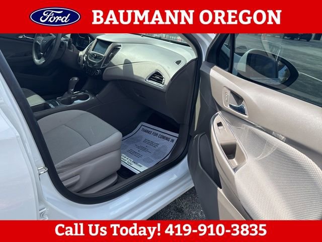 Used 2018 Chevrolet Cruze LT w/ Convenience Package FWD image 9