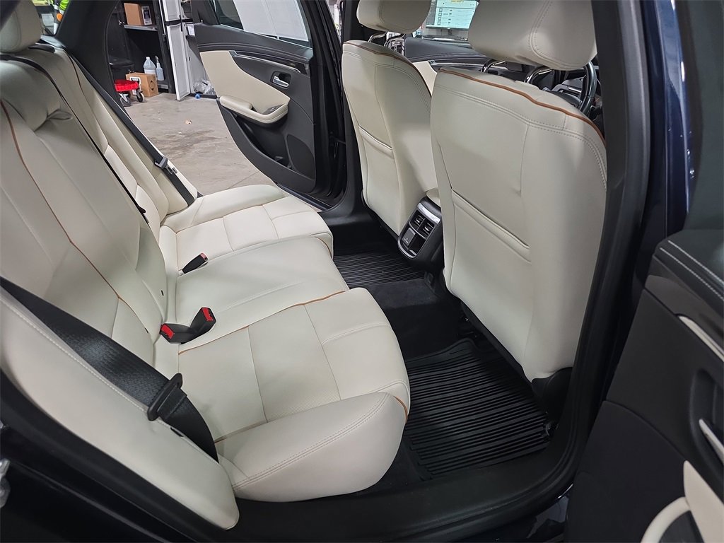 Used 2018 Chevrolet Impala Premier w/ Premier Convenience Package image 11