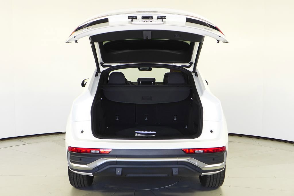 Used 2023 Audi Q5 2.0T Premium w/ Convenience Package image 10