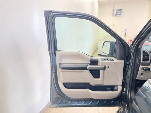 Used 2015 Ford F150 XLT w/ Trailer Tow Package AWD/4WD image 15