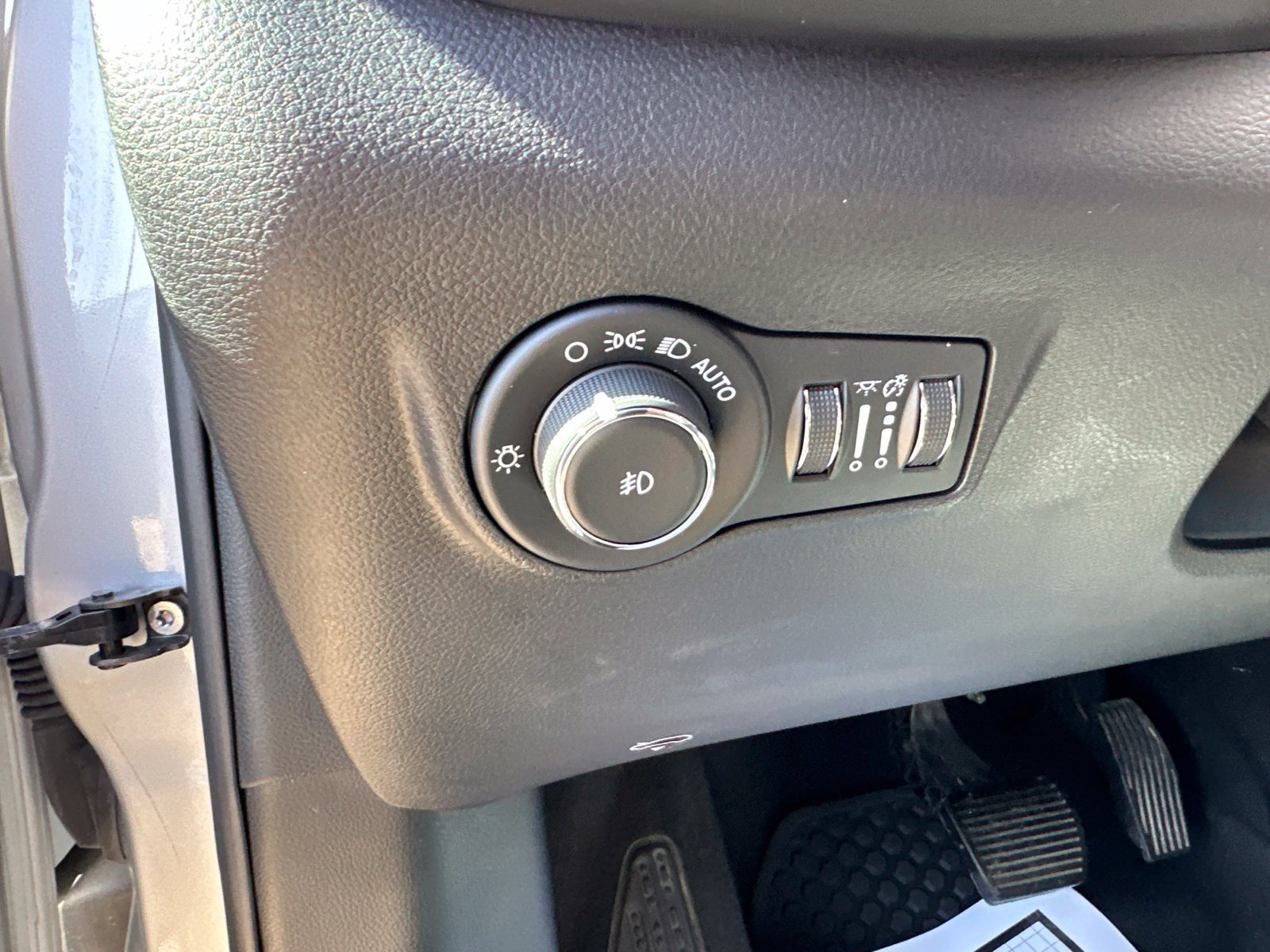 Used 2024 Jeep Compass Trailhawk AWD/4WD image 17