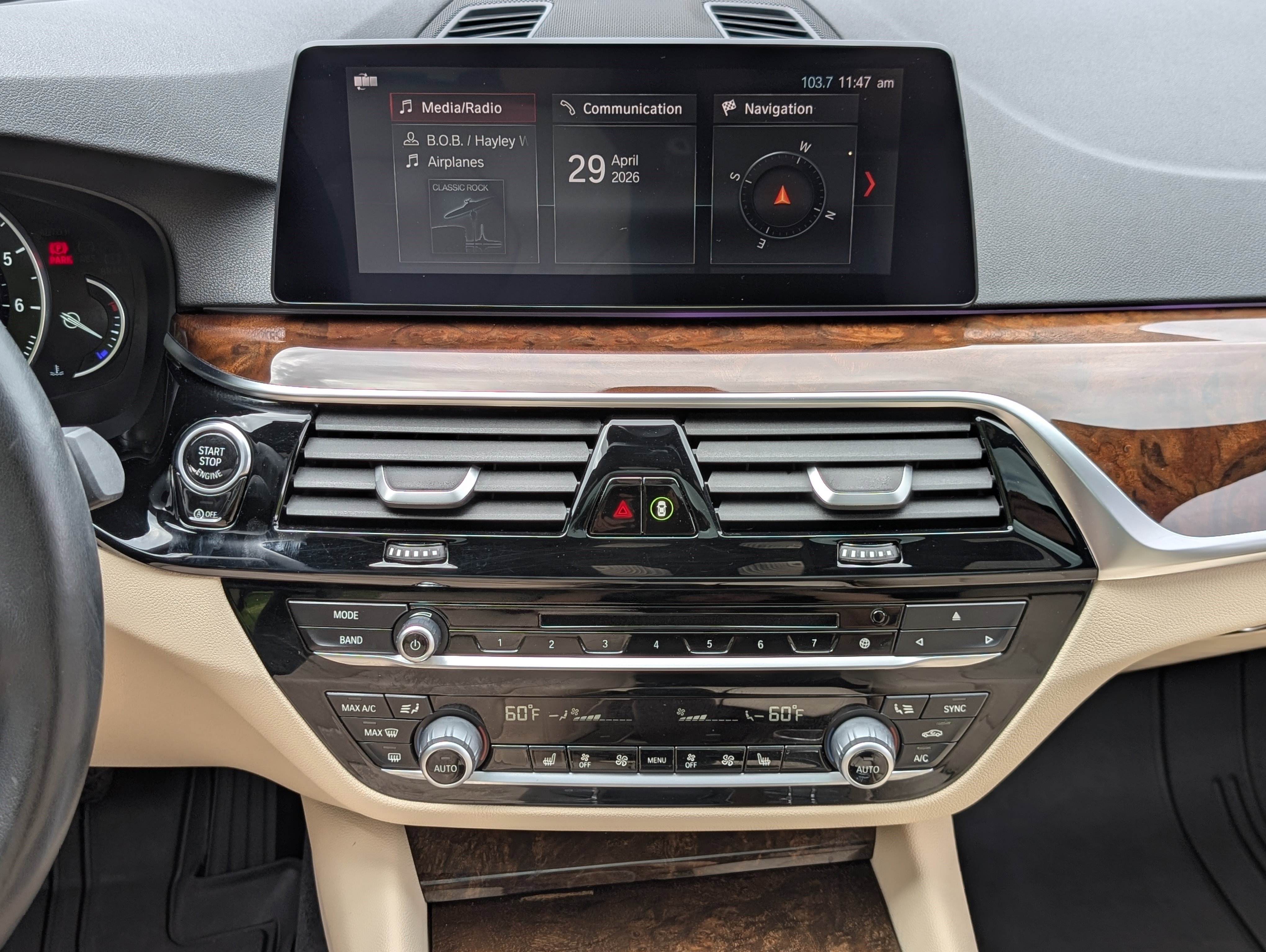 Used 2019 BMW 530i w/ Convenience Package RWD image 26