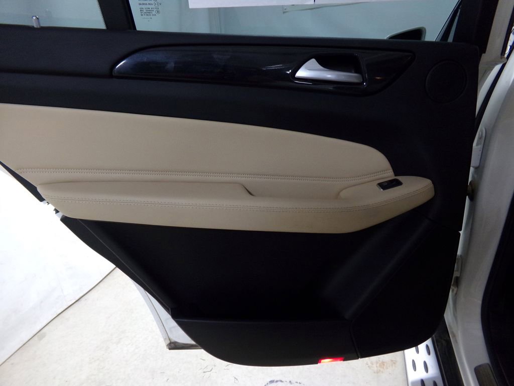 Used 2019 Mercedes-Benz GLS 450 4MATIC image 14