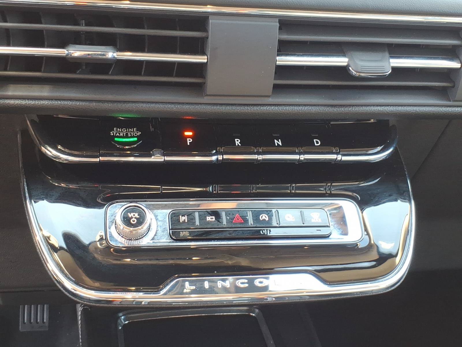Used 2025 Lincoln Corsair AWD w/ Equipment Group 101A image 20