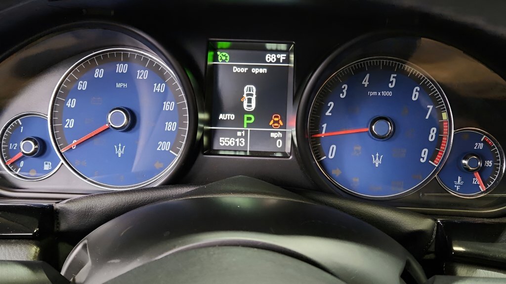 Used 2018 Maserati GranTurismo Sport image 19