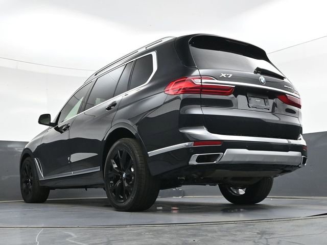 Used 2020 BMW X7 xDrive40i w/ Executive Package image 33