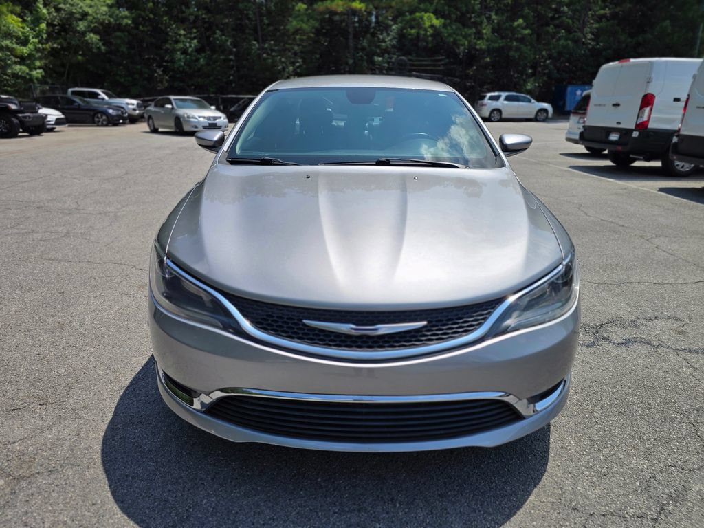 Used 2017 Chrysler 200 Limited Platinum FWD image 2