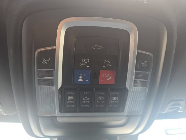 Used 2024 RAM 1500 Limited AWD/4WD image 19
