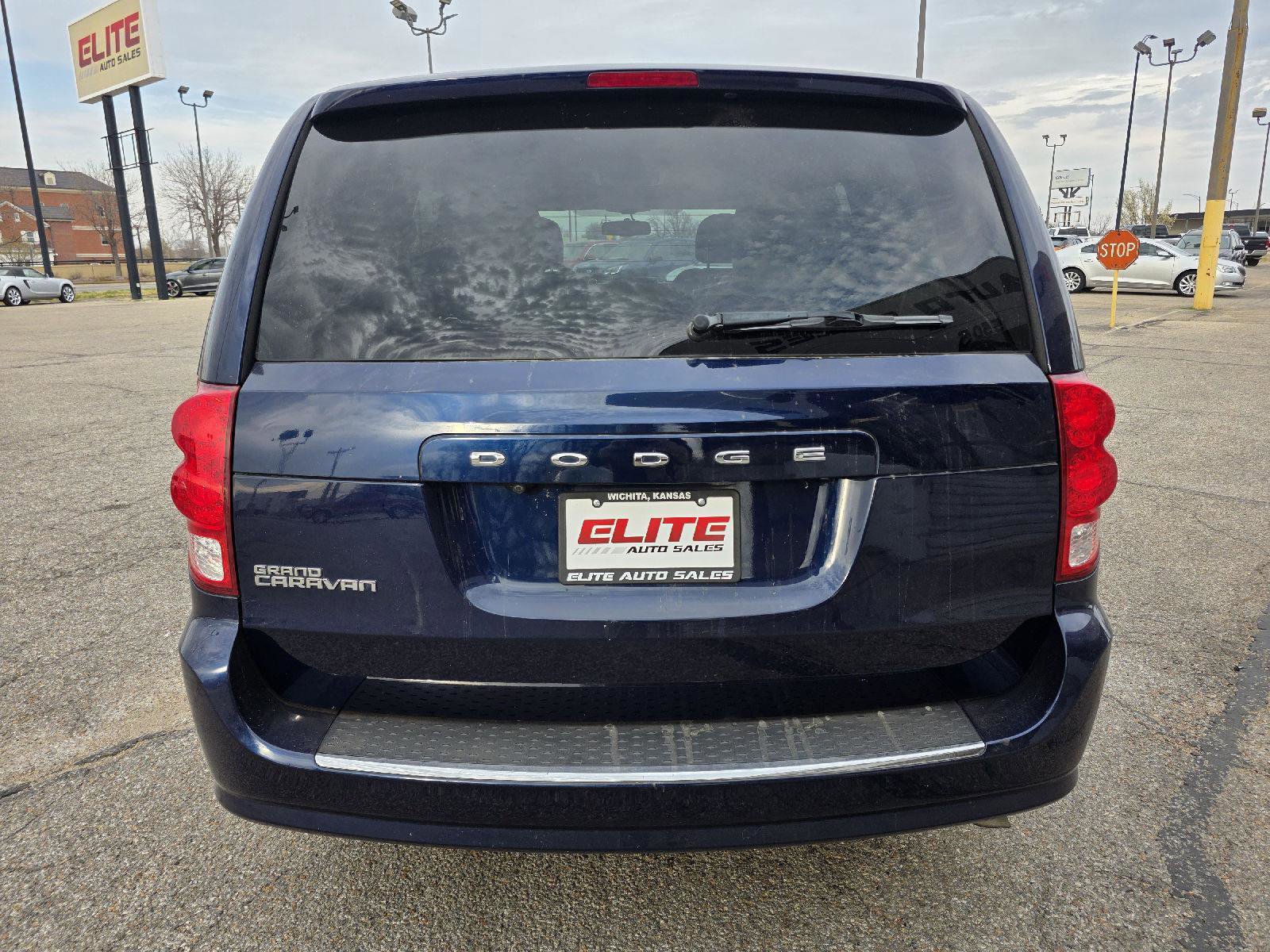 Used 2017 Dodge Grand Caravan SE w/ Power Window Group image 6