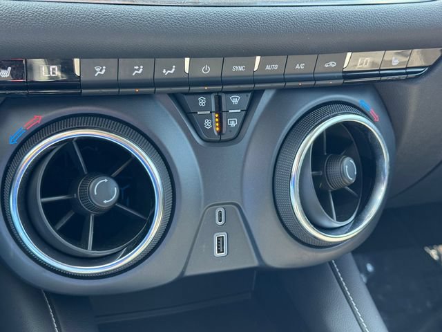 Certified 2025 Chevrolet Blazer LT FWD image 19