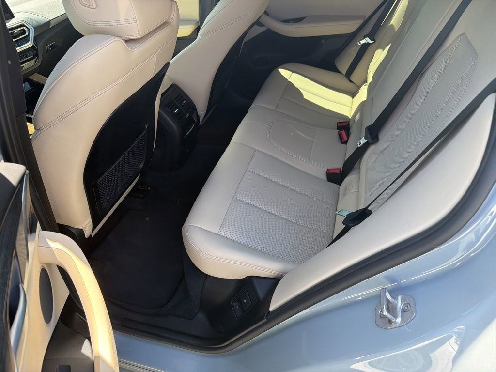 Certified 2024 BMW X4 xDrive30i w/ M Sport Package AWD/4WD image 8