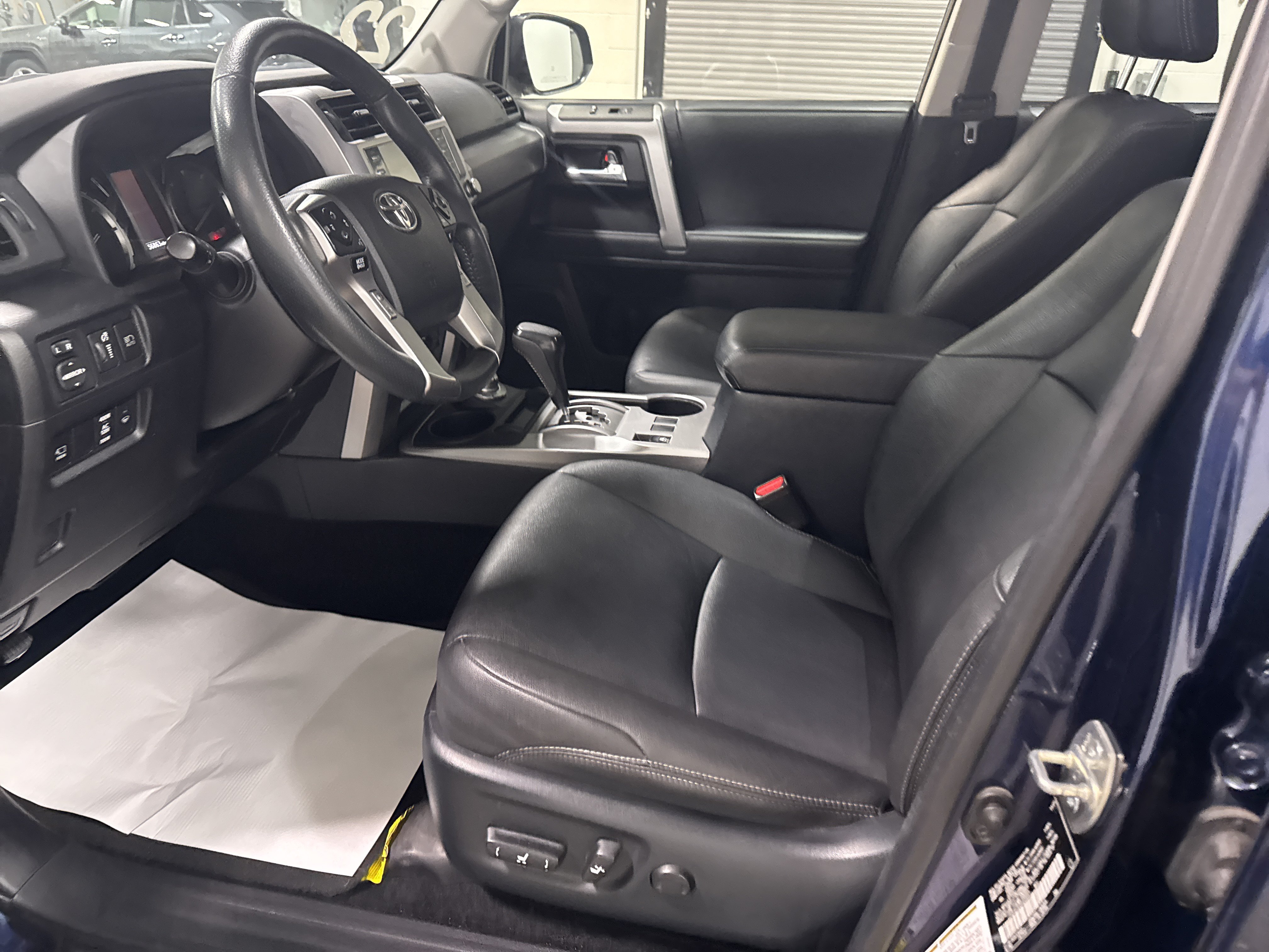 Used 2022 Toyota 4Runner TRD Sport w/ Technology Package AWD/4WD image 13
