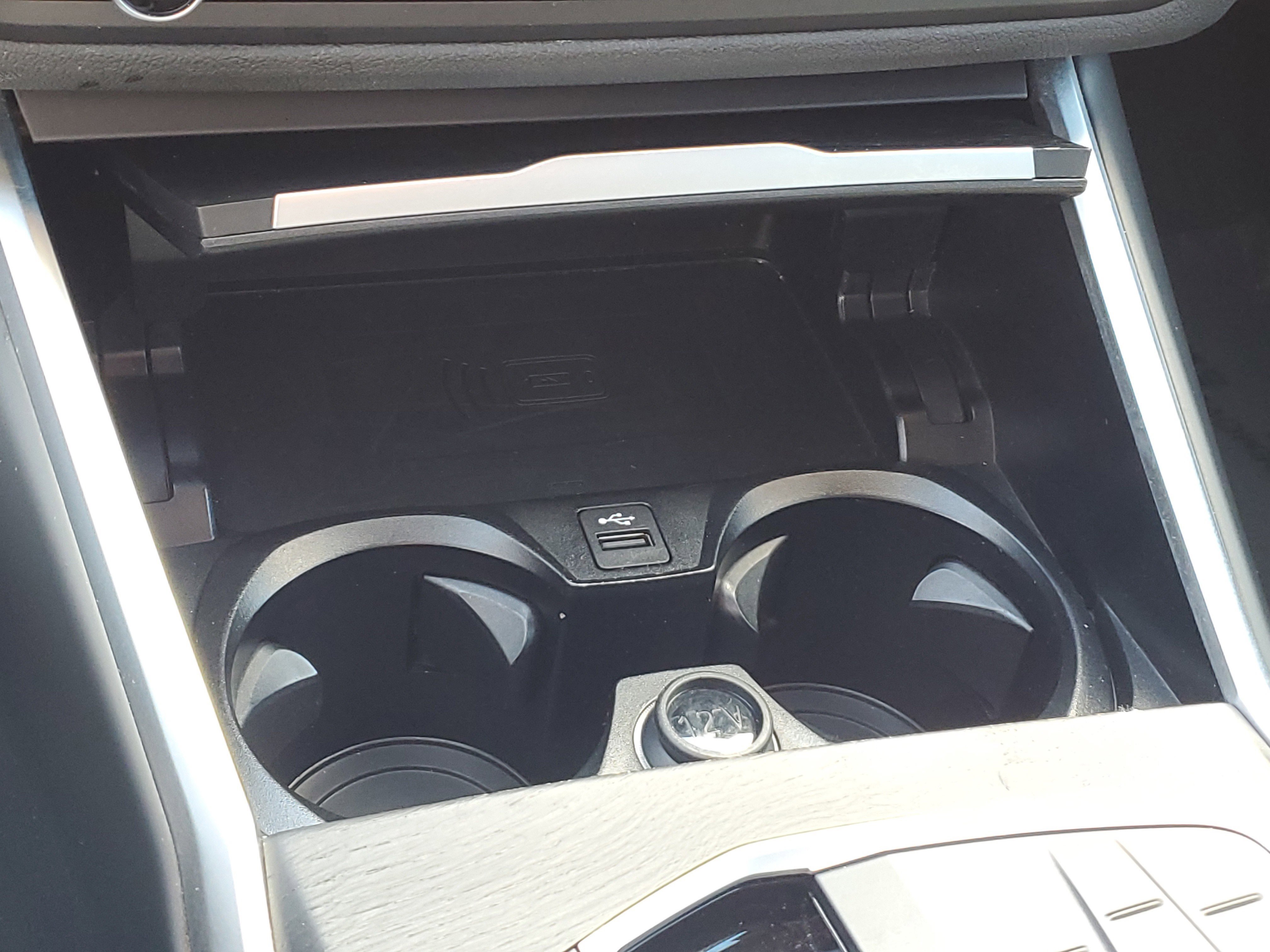 Used 2024 BMW 330i Sedan w/ Convenience Package image 24