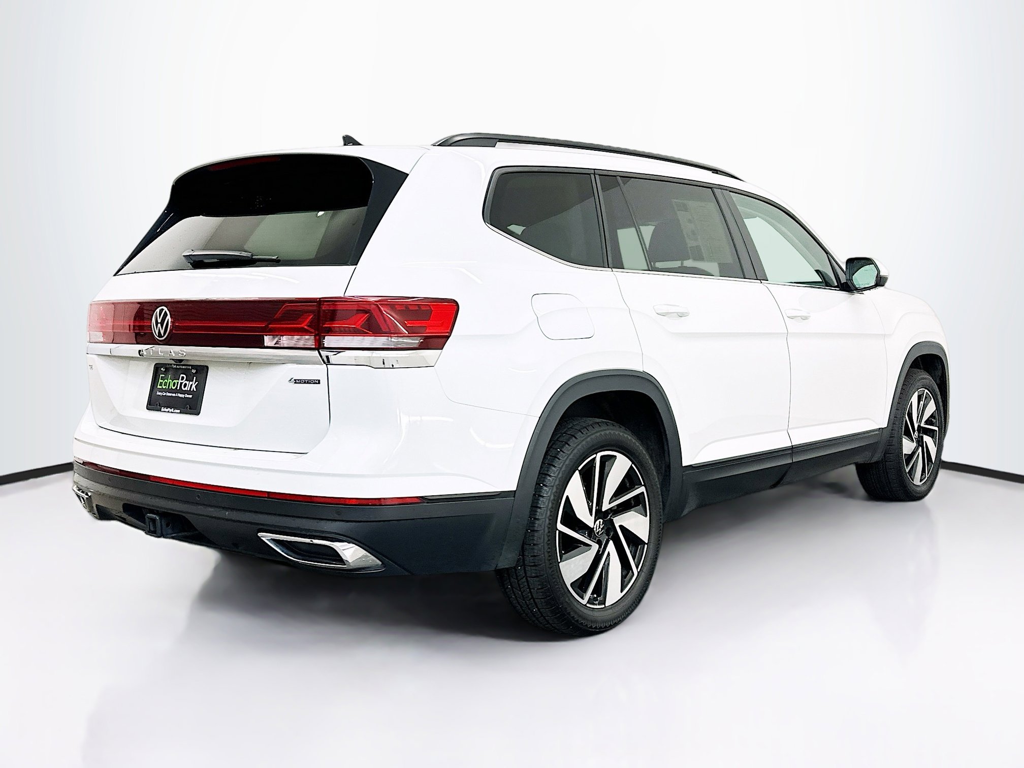 Used 2024 Volkswagen Atlas SE image 9