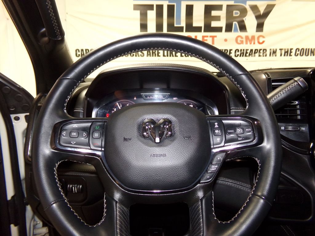 Used 2024 RAM 2500 Limited image 28