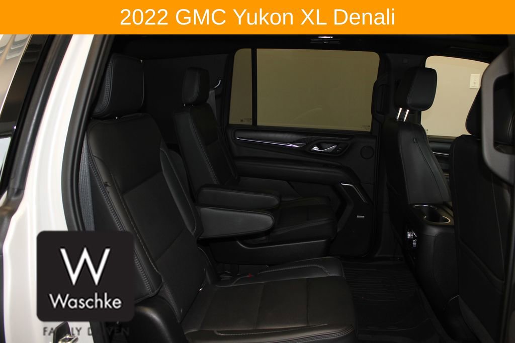 Used 2022 GMC Yukon XL Denali w/ Denali Premium Package AWD/4WD image 26