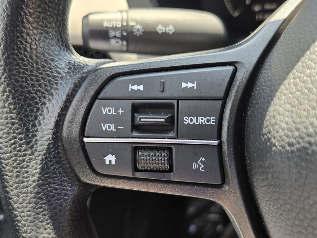 Certified 2023 Honda HR-V LX image 24
