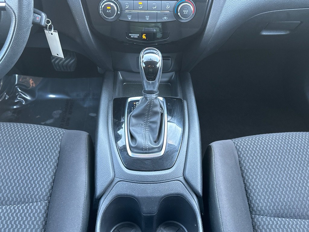 Used 2019 Nissan Rogue Sport S image 26