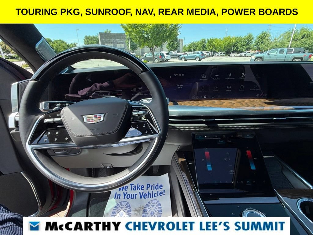 Used 2026 Cadillac Escalade Platinum Sport w/ LPO, ONYX Package AWD/4WD image 23