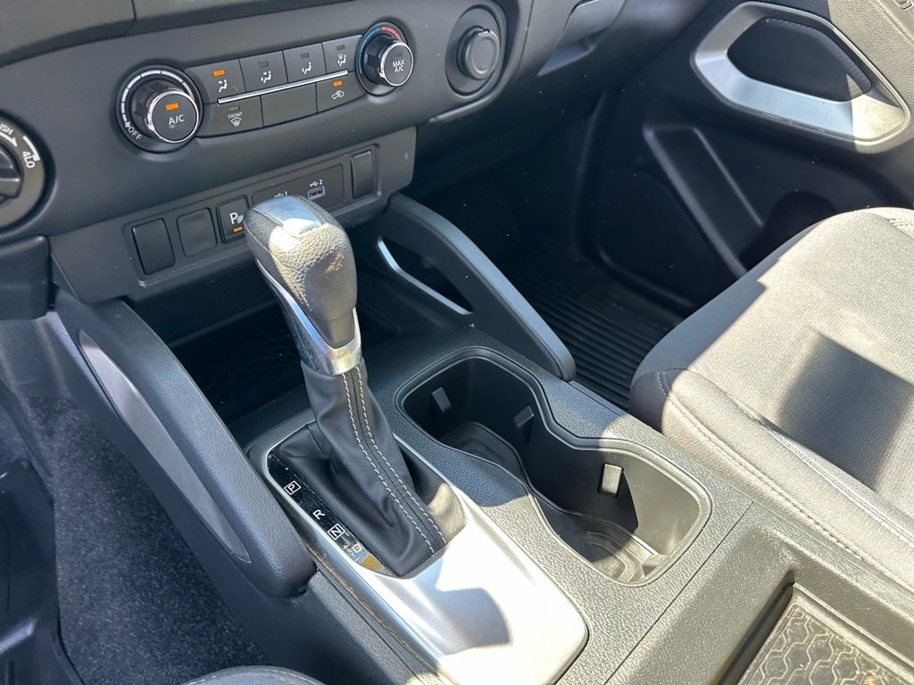Used 2023 Nissan Frontier SV w/ Technology Package image 14