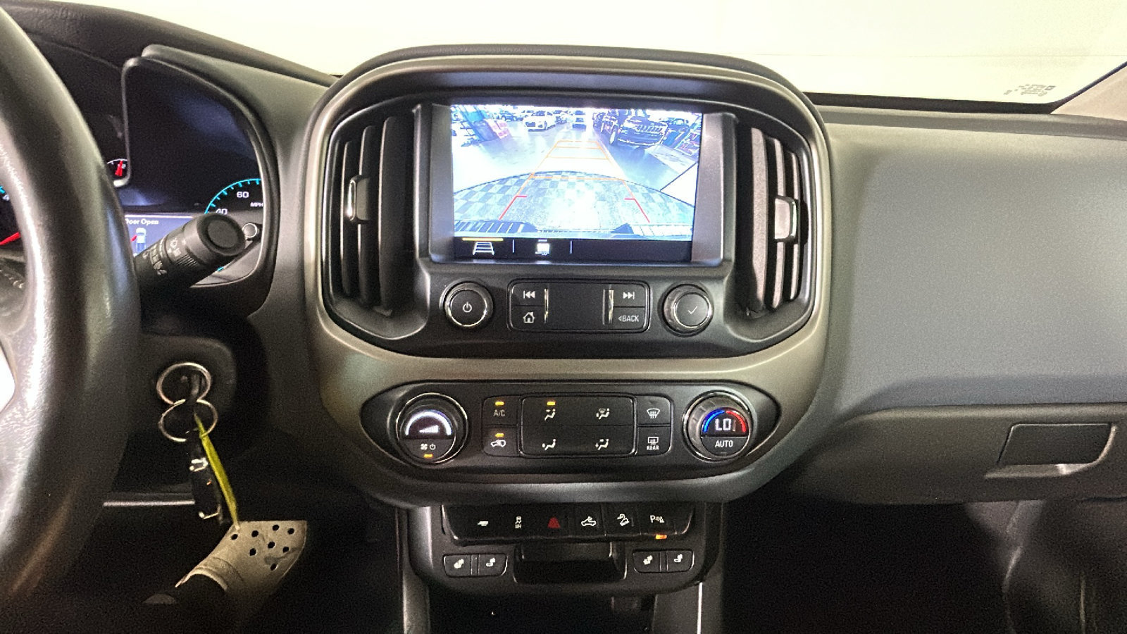 Used 2019 Chevrolet Colorado Z71 AWD/4WD image 28