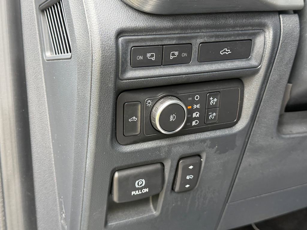 Used 2022 Ford F150 Lariat w/ Equipment Group 502A High AWD/4WD image 33