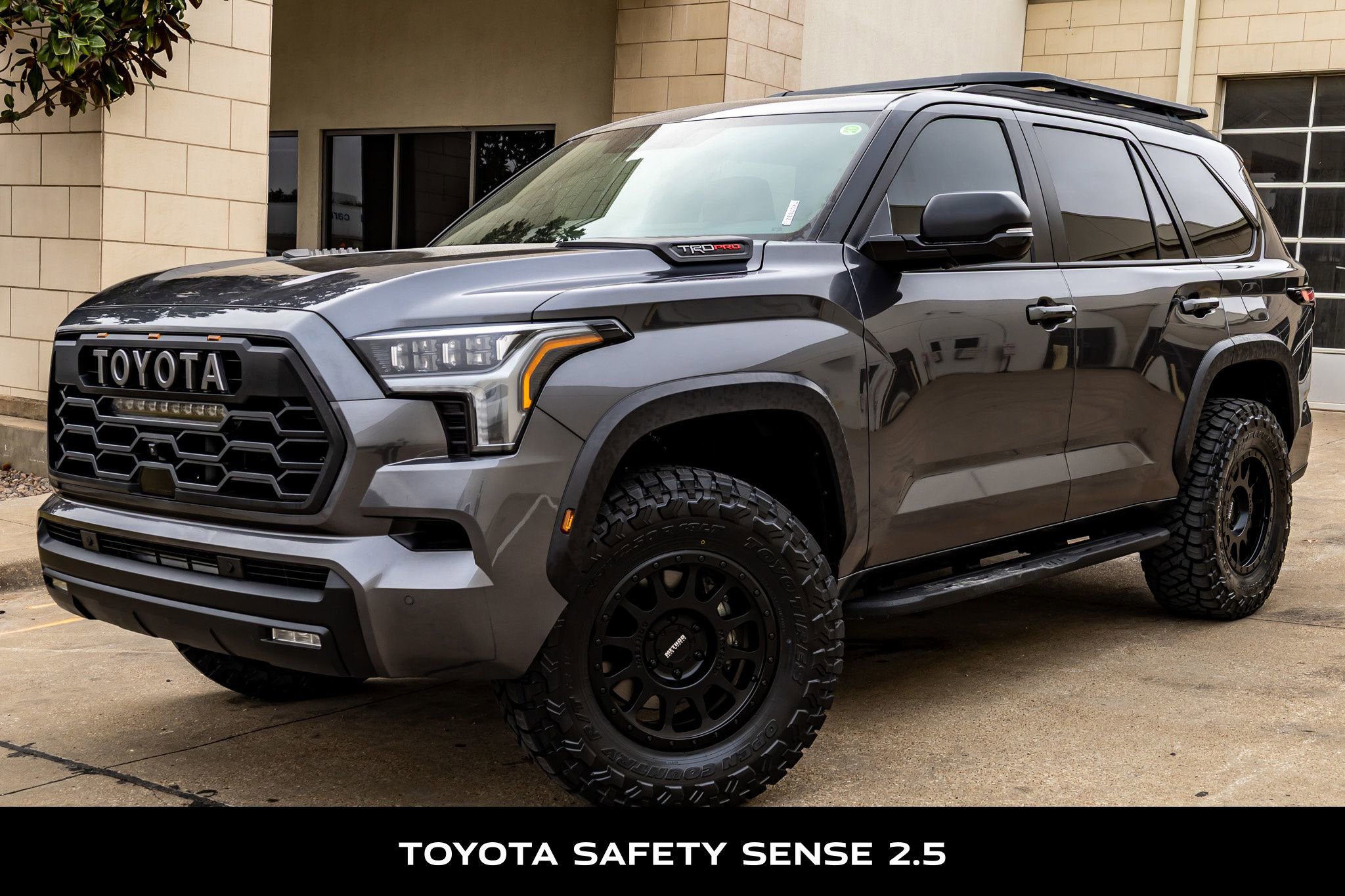 Used 2025 Toyota Sequoia TRD Pro AWD/4WD image 5