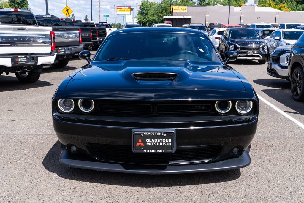 Used 2020 Dodge Challenger R/T w/ Blacktop Package RWD image 2