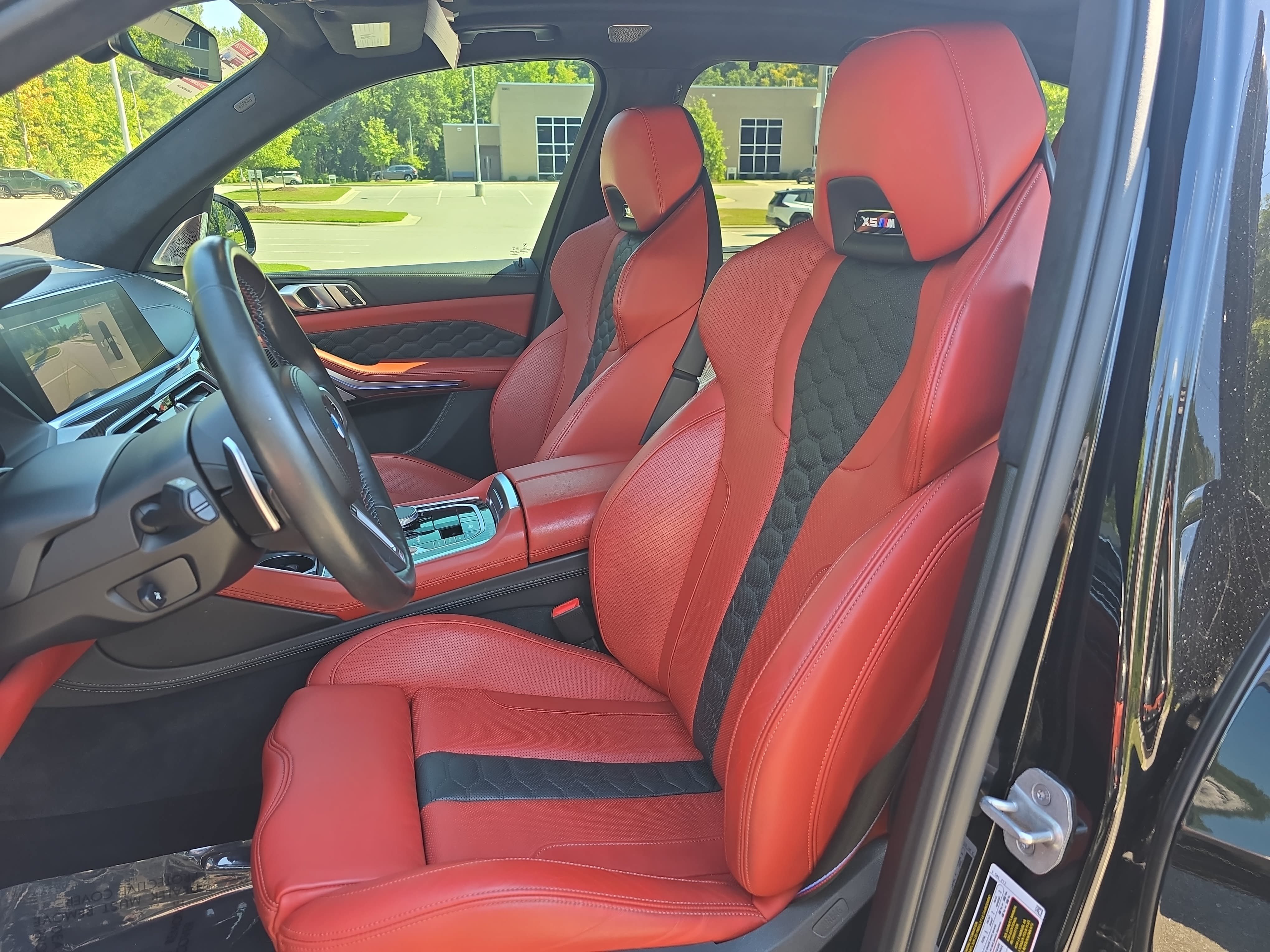 Used 2021 BMW X5 M w/ Competition Package AWD/4WD image 16
