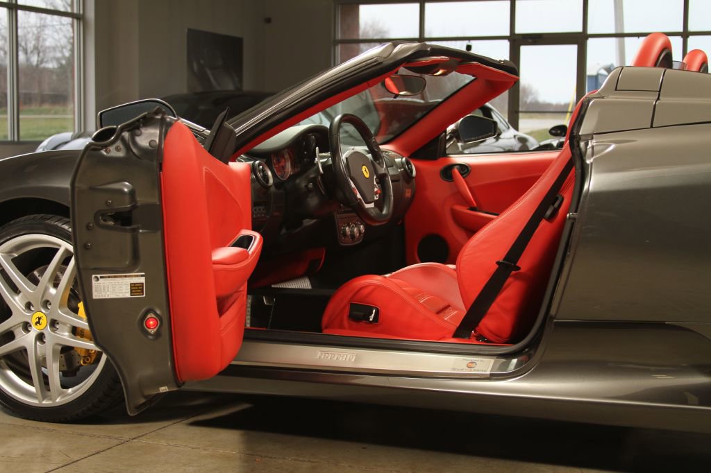 Used 2006 Ferrari F430 Spider image 2