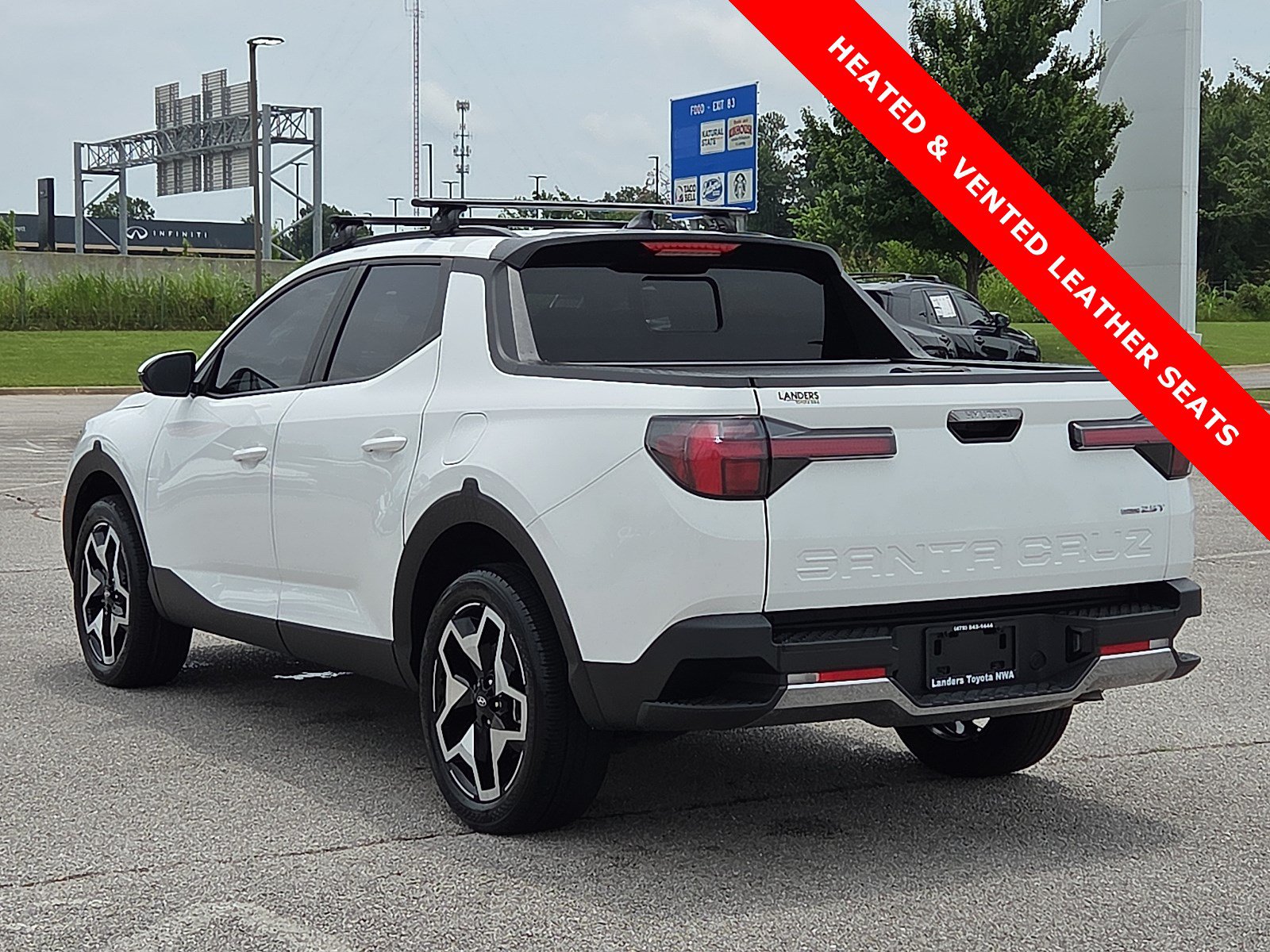 Used 2024 Hyundai Santa Cruz Limited AWD/4WD image 4