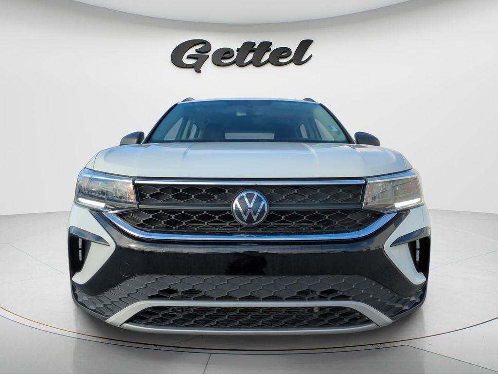 Used 2023 Volkswagen Taos S image 11
