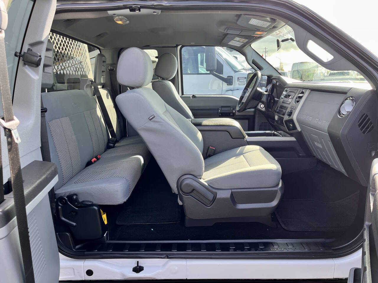 Used 2015 Ford F350 XLT image 23
